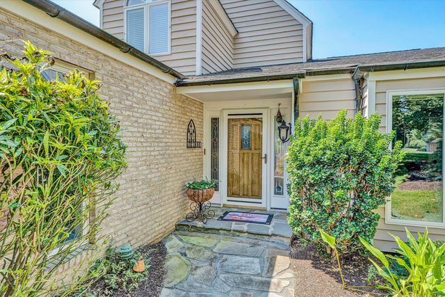 253 Island Green DR, Penhook, VA 24137
