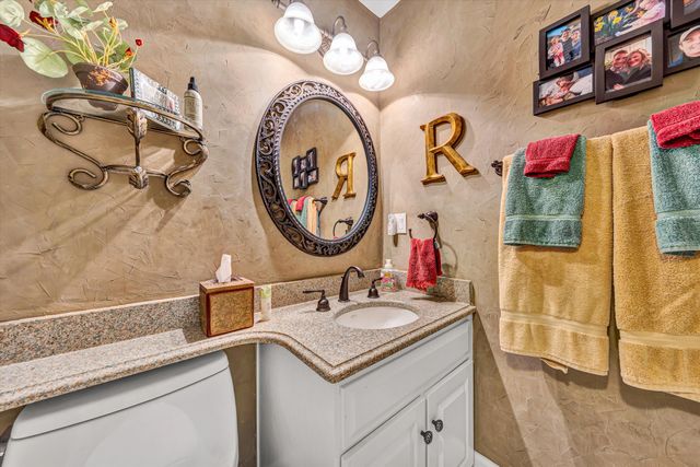 253 Island Green DR, Penhook, VA 24137