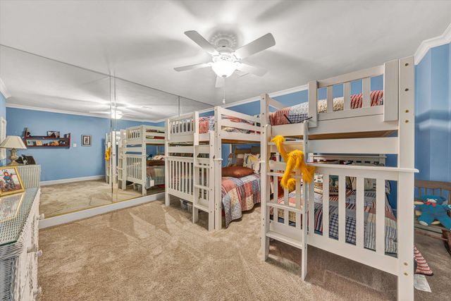 253 Island Green DR, Penhook, VA 24137