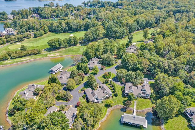 253 Island Green DR, Penhook, VA 24137
