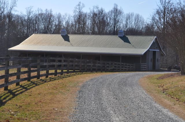 253 Island Green DR, Penhook, VA 24137
