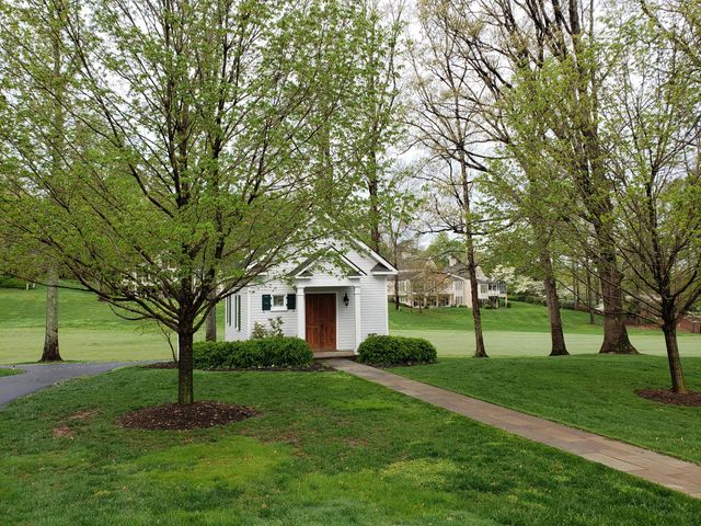 253 Island Green DR, Penhook, VA 24137