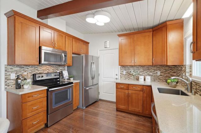 321 Anna Avenue, Mountain View, CA 94043