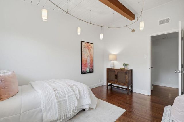 321 Anna Avenue, Mountain View, CA 94043