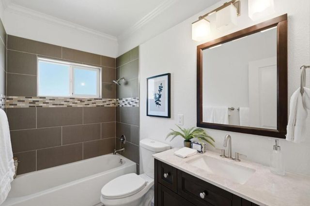 321 Anna Avenue, Mountain View, CA 94043