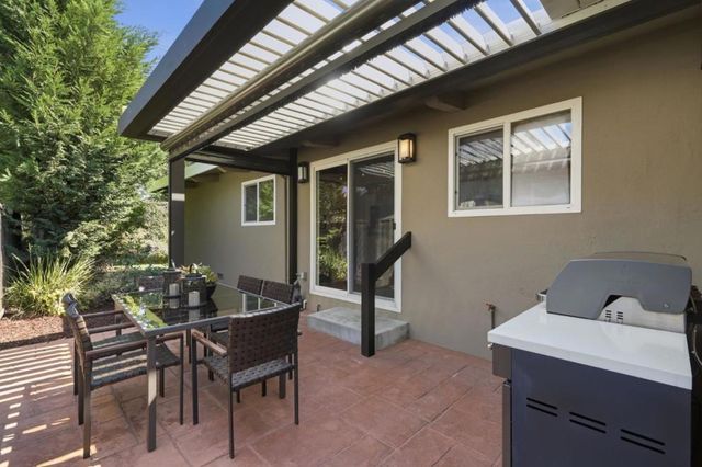 321 Anna Avenue, Mountain View, CA 94043