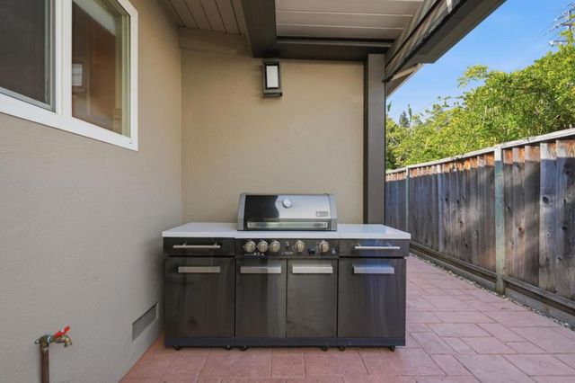 321 Anna Avenue, Mountain View, CA 94043