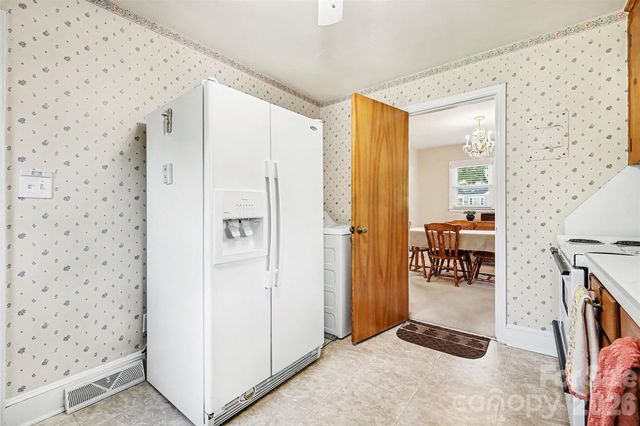 2240 Ashley Road, Charlotte, NC 28208