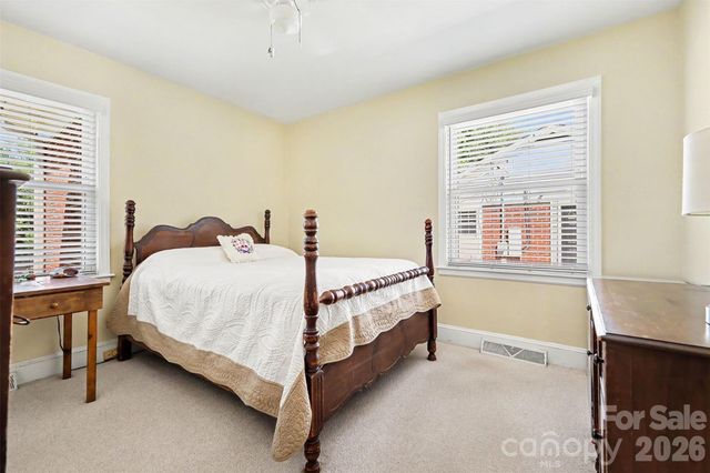 2240 Ashley Road, Charlotte, NC 28208