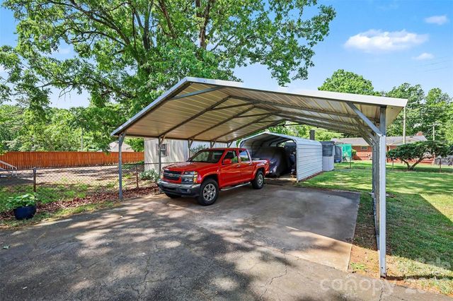 2240 Ashley Road, Charlotte, NC 28208