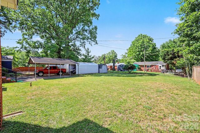 2240 Ashley Road, Charlotte, NC 28208