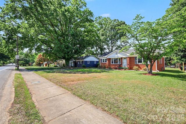 2240 Ashley Road, Charlotte, NC 28208
