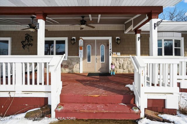 1140 N Smith Road, Eaton Rapids, MI 48827