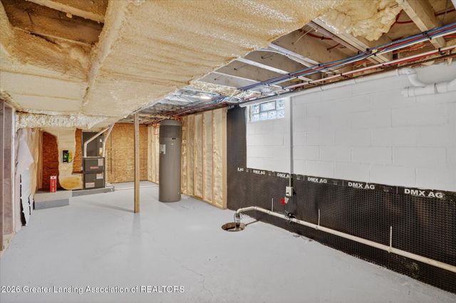 1140 N Smith Road, Eaton Rapids, MI 48827