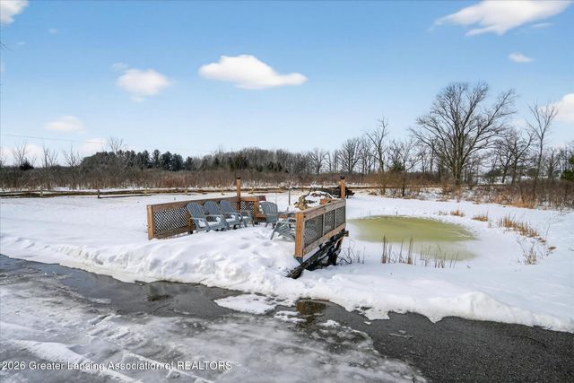 1140 N Smith Road, Eaton Rapids, MI 48827