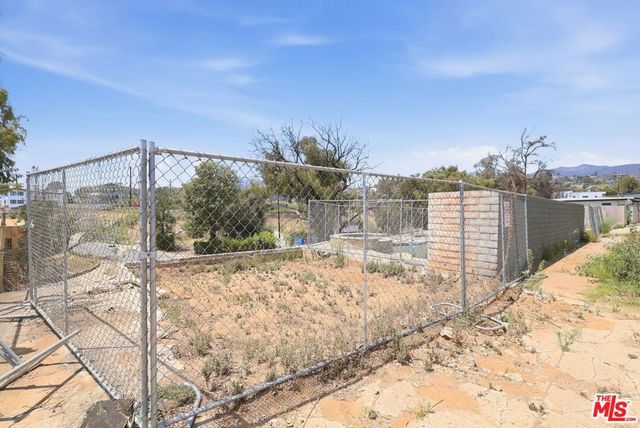 545 N Las Casas Avenue, Los Angeles, CA 90272