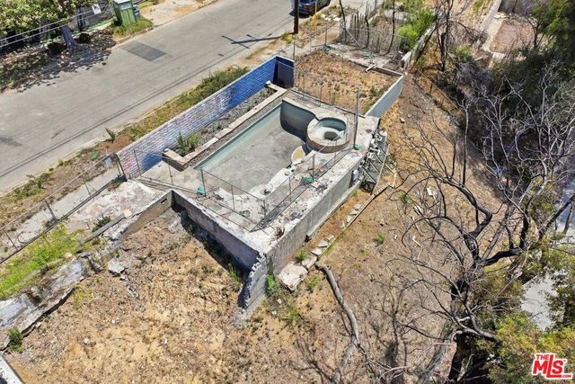 545 N Las Casas Avenue, Los Angeles, CA 90272