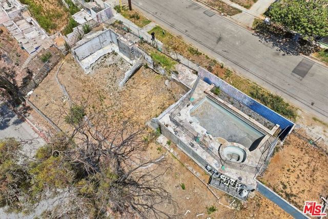 545 N Las Casas Avenue, Los Angeles, CA 90272