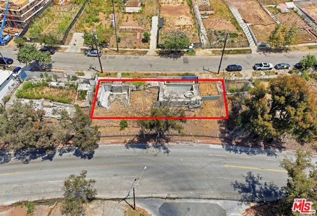 545 N Las Casas Avenue, Los Angeles, CA 90272