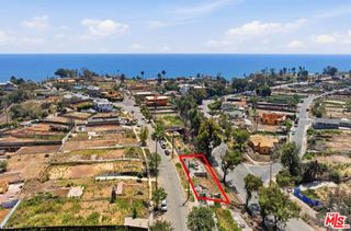 545 N Las Casas Avenue, Los Angeles, CA 90272