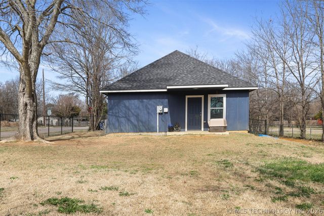 1325 Houston, Durant, OK 74701