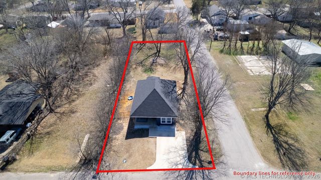 1325 Houston, Durant, OK 74701