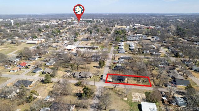 1325 Houston, Durant, OK 74701