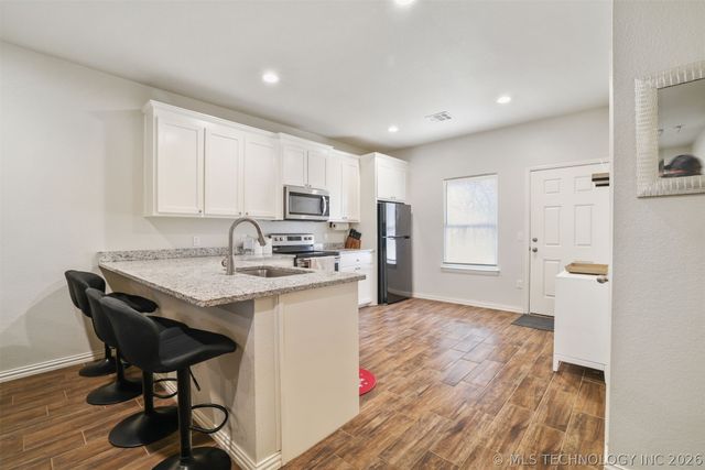 1325 Houston, Durant, OK 74701