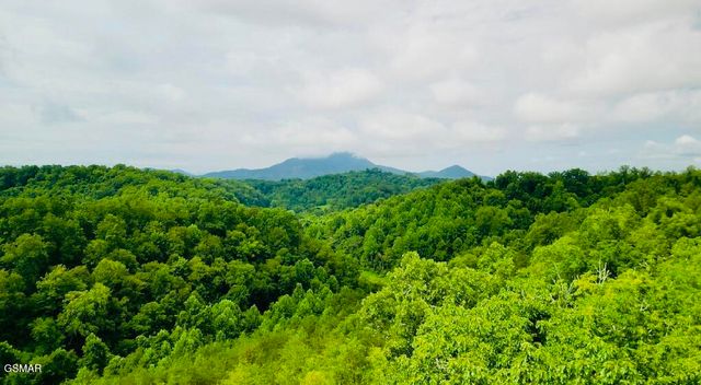 742 Hardin Lane, Sevierville, TN 37862