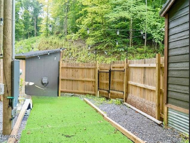 742 Hardin Lane, Sevierville, TN 37862