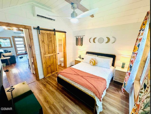 742 Hardin Lane, Sevierville, TN 37862