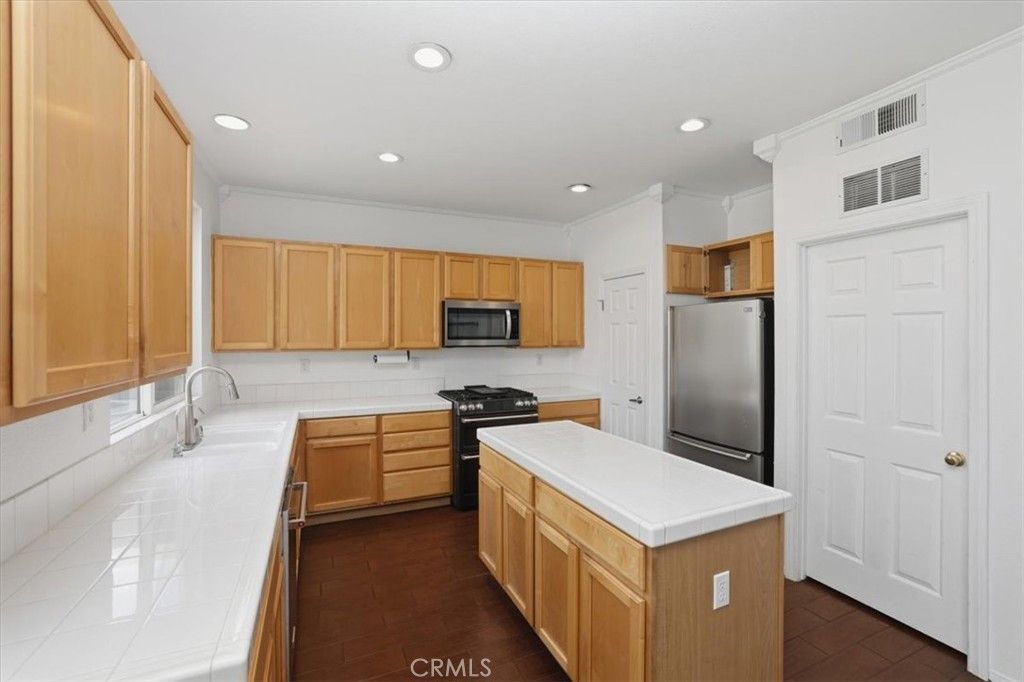 Image 16 of property listing at 30172 Heritage Street, Murrieta, CA 92563