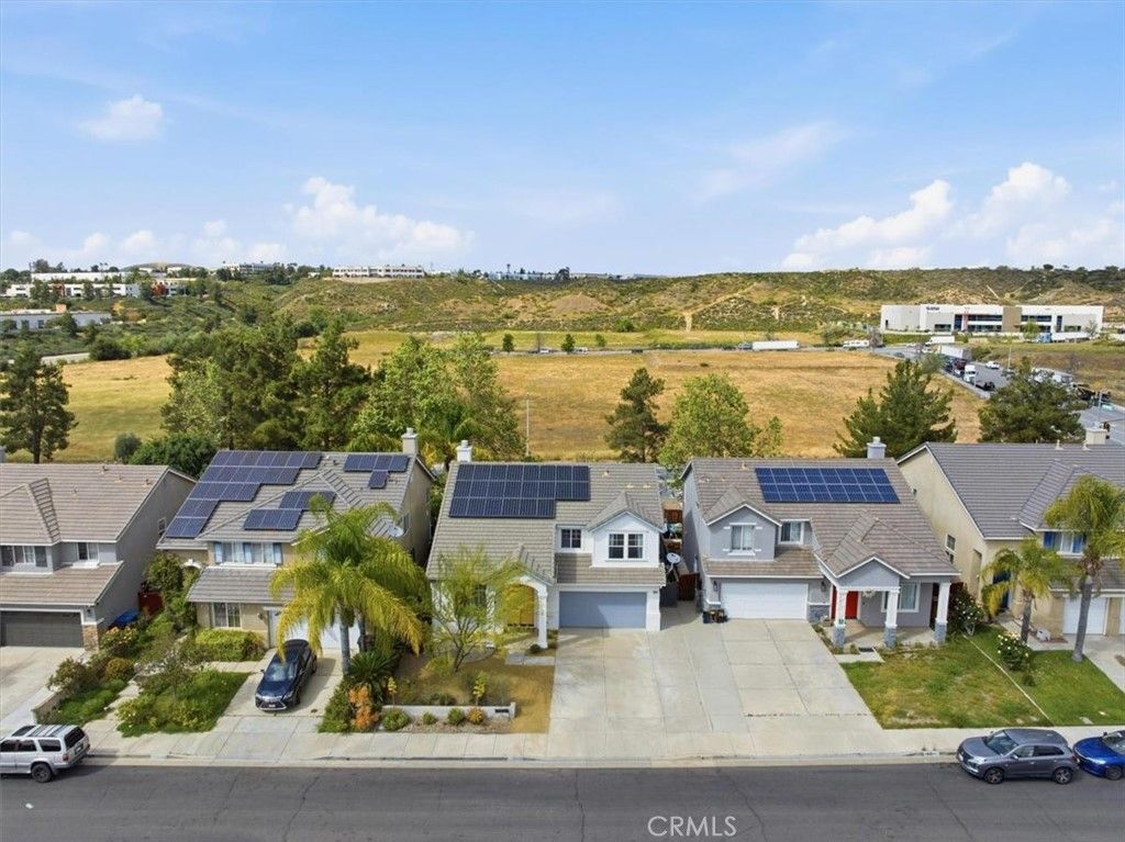 Image 3 of property listing at 30172 Heritage Street, Murrieta, CA 92563