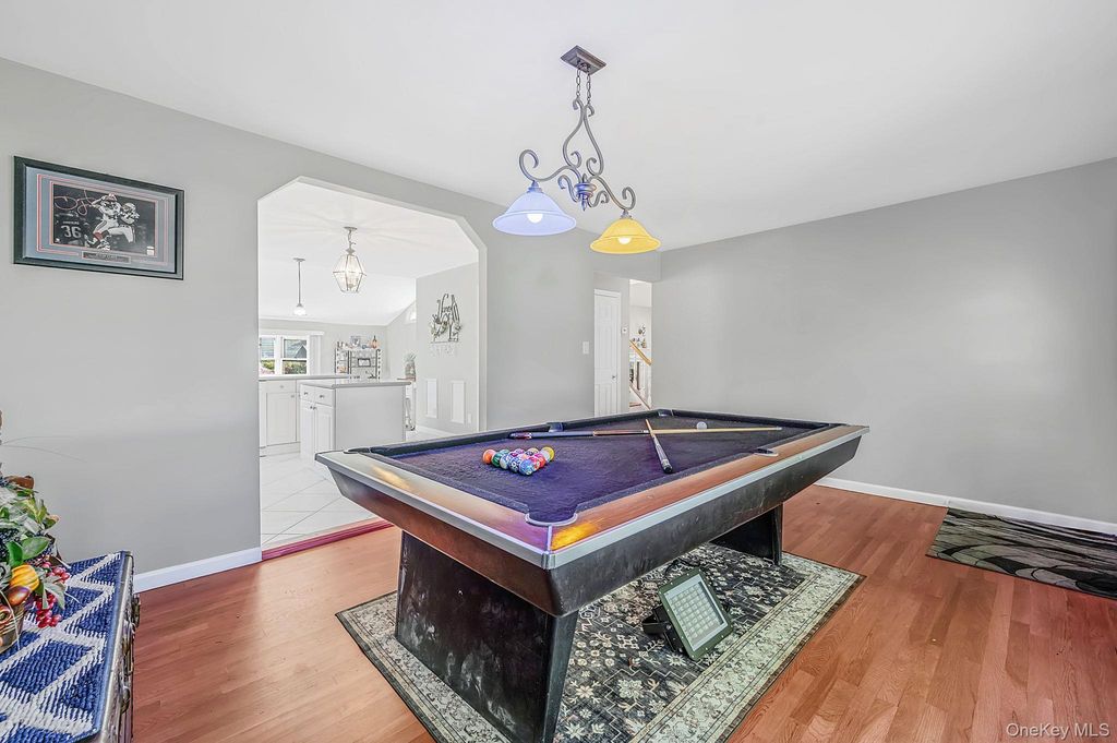1400 Wave Avenue, Medford, NY 11763 — photo 5