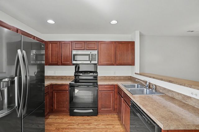 1420 Riverbrook Dr, Hermitage, TN 37076