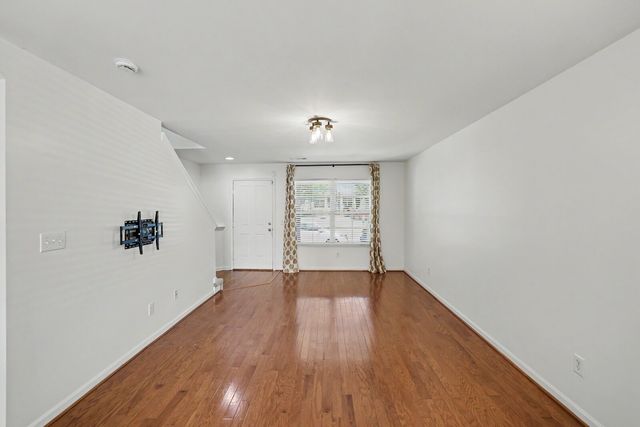 1420 Riverbrook Dr, Hermitage, TN 37076