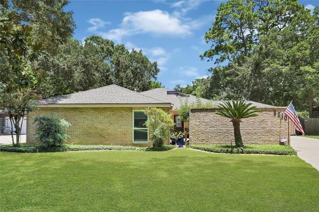 8210 Letica Drive, Houston, TX 77040