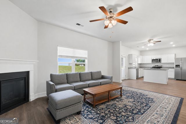 5760 Barrington Run, Union City, GA 30291