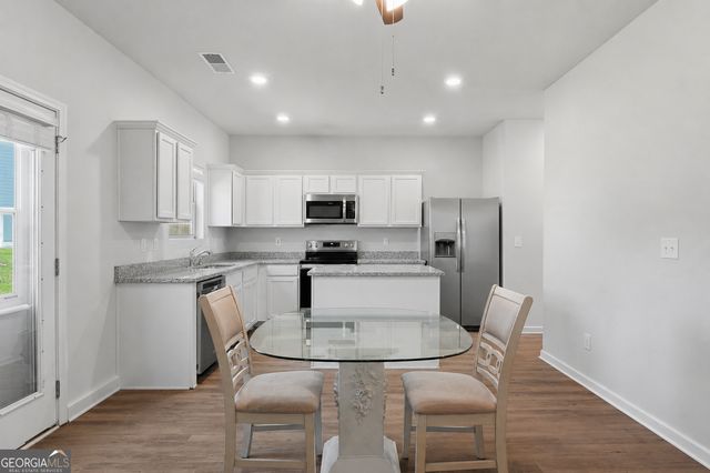 5760 Barrington Run, Union City, GA 30291