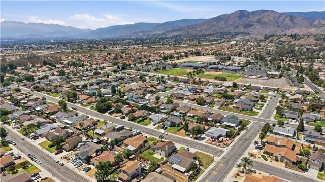 28477 Merridy Avenue, Highland, CA 92346