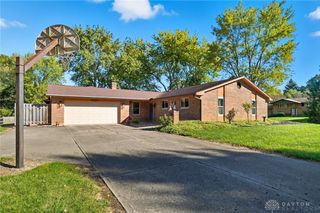 1520 Hillside Drive, Beavercreek, OH 45432