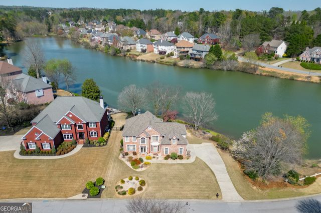 3795 Regal Oaks Drive, Suwanee, GA 30024