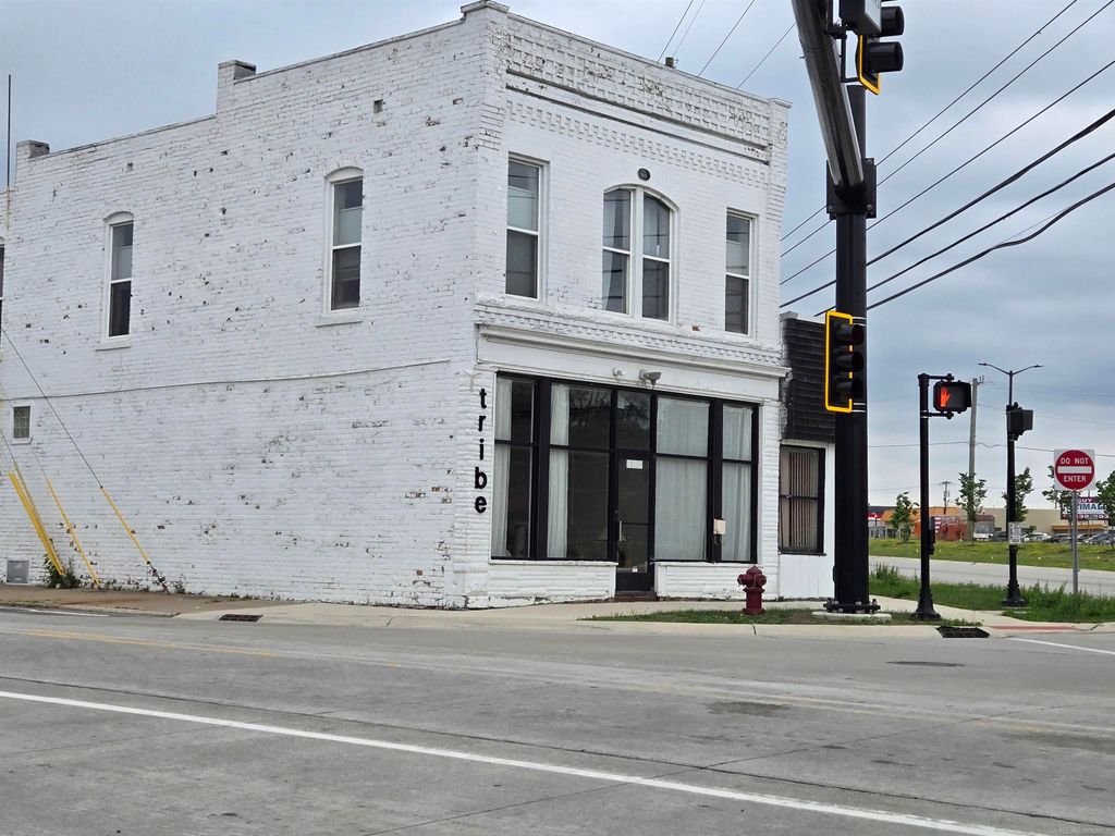 5924 Chicago Rd Street, Warren, MI 48092