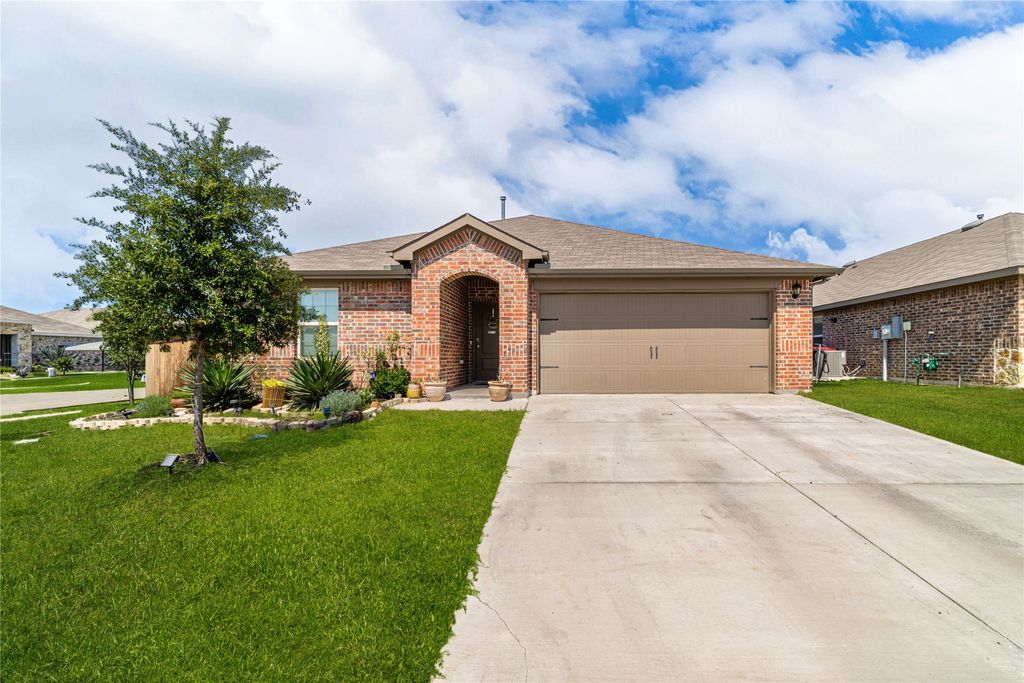 109 Clason, Royse City, TX 75189