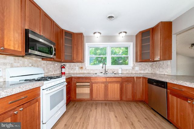 12 E COLLINGS DR, Williamstown, NJ 08094