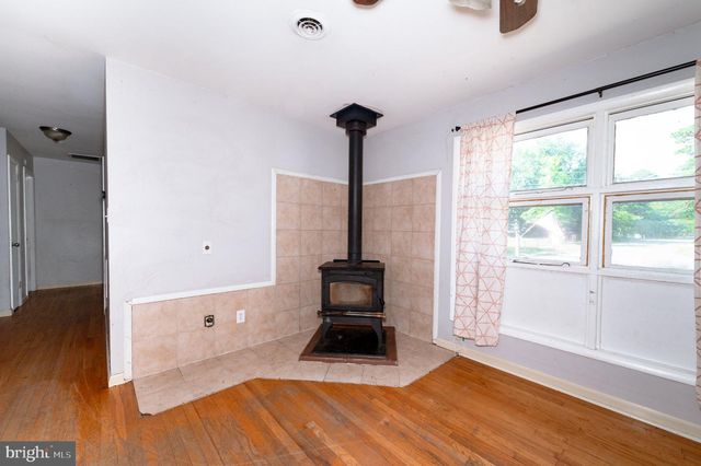 12 E COLLINGS DR, Williamstown, NJ 08094