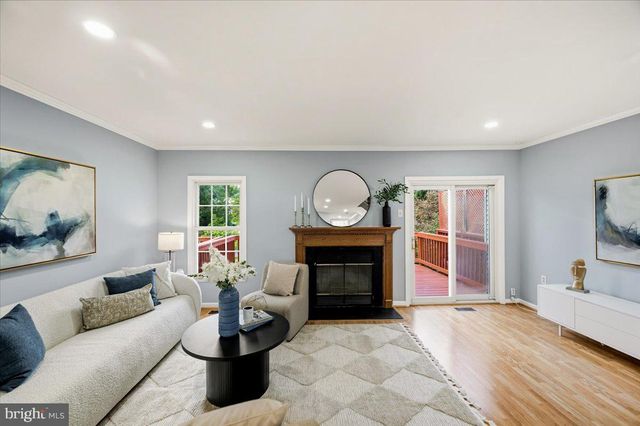21140 WINDING BROOK SQ, Ashburn, VA 20147