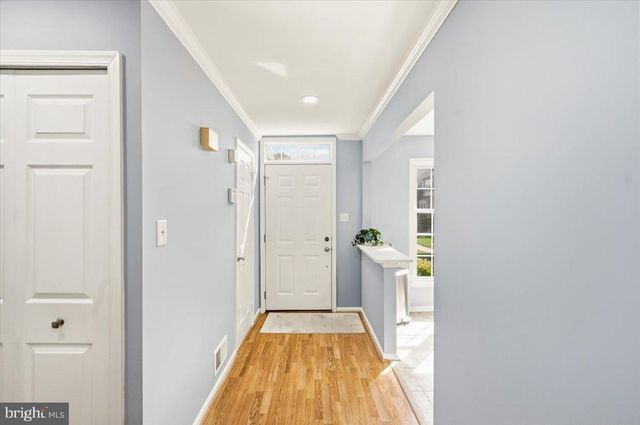 21140 WINDING BROOK SQ, Ashburn, VA 20147