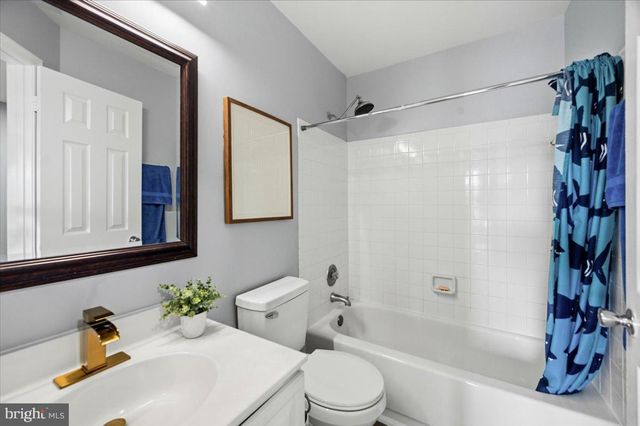 21140 WINDING BROOK SQ, Ashburn, VA 20147