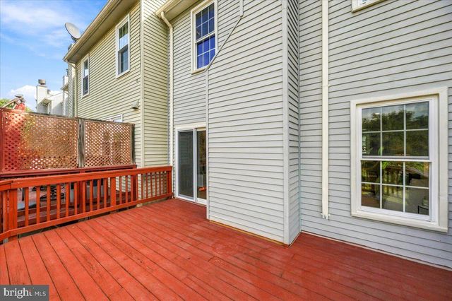 21140 WINDING BROOK SQ, Ashburn, VA 20147